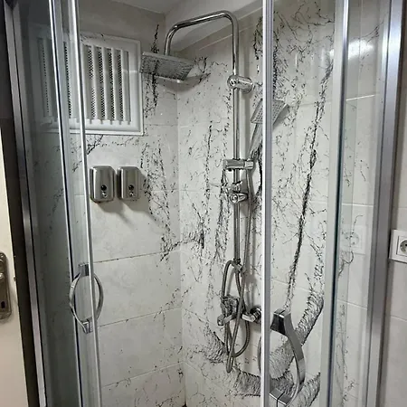 Hotel New Harbiye 2*